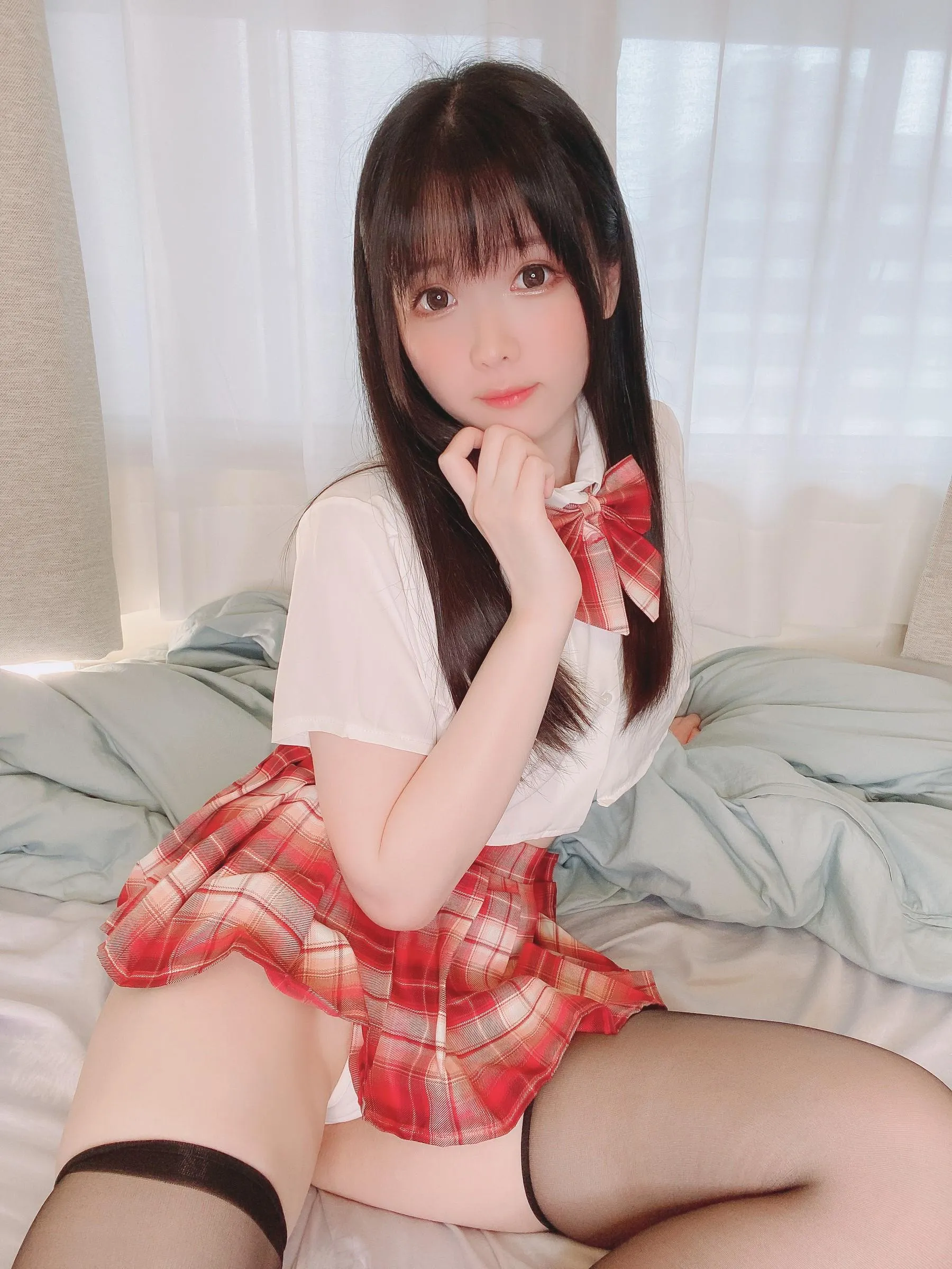 霜月shimo – NO.53 Fantia 2022年06月会员合集6期-2022-06-15 制服 [16P]插图3